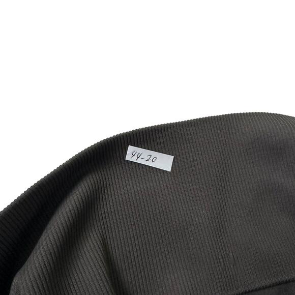 Gymshark Gray Mini Cycling Shorts Women's Size Small/Medium | 44-20 - Picture 3 of 5